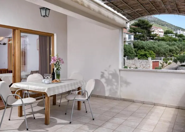 Апартаменты Dolac Side - Two Bedroom 2 *