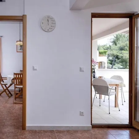 아파트 Dolac Side - Two Bedroom 2 이반 돌라츠