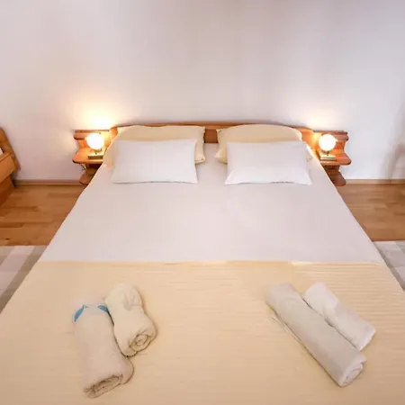 Dolac Side - Two Bedroom 2 هفار