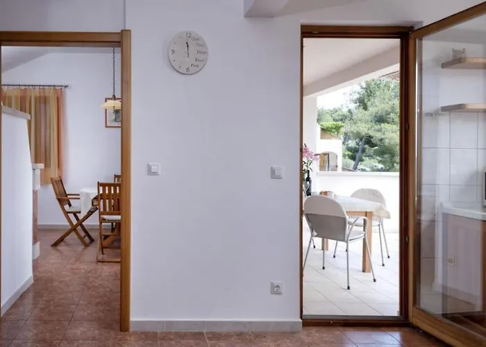 Apartment Dolac Side - Two Bedroom 2 Hvar Town